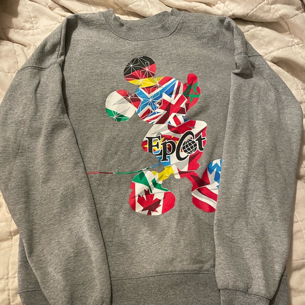 Disney Epcot Mickey sweatshirt